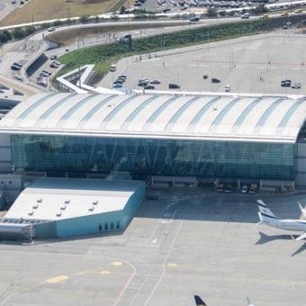 Modernisation de l'aéroport Nikola Tesla de Belgrade : inspections de chantier FunBIM avec Vinci Construction Grands Projets et Terna