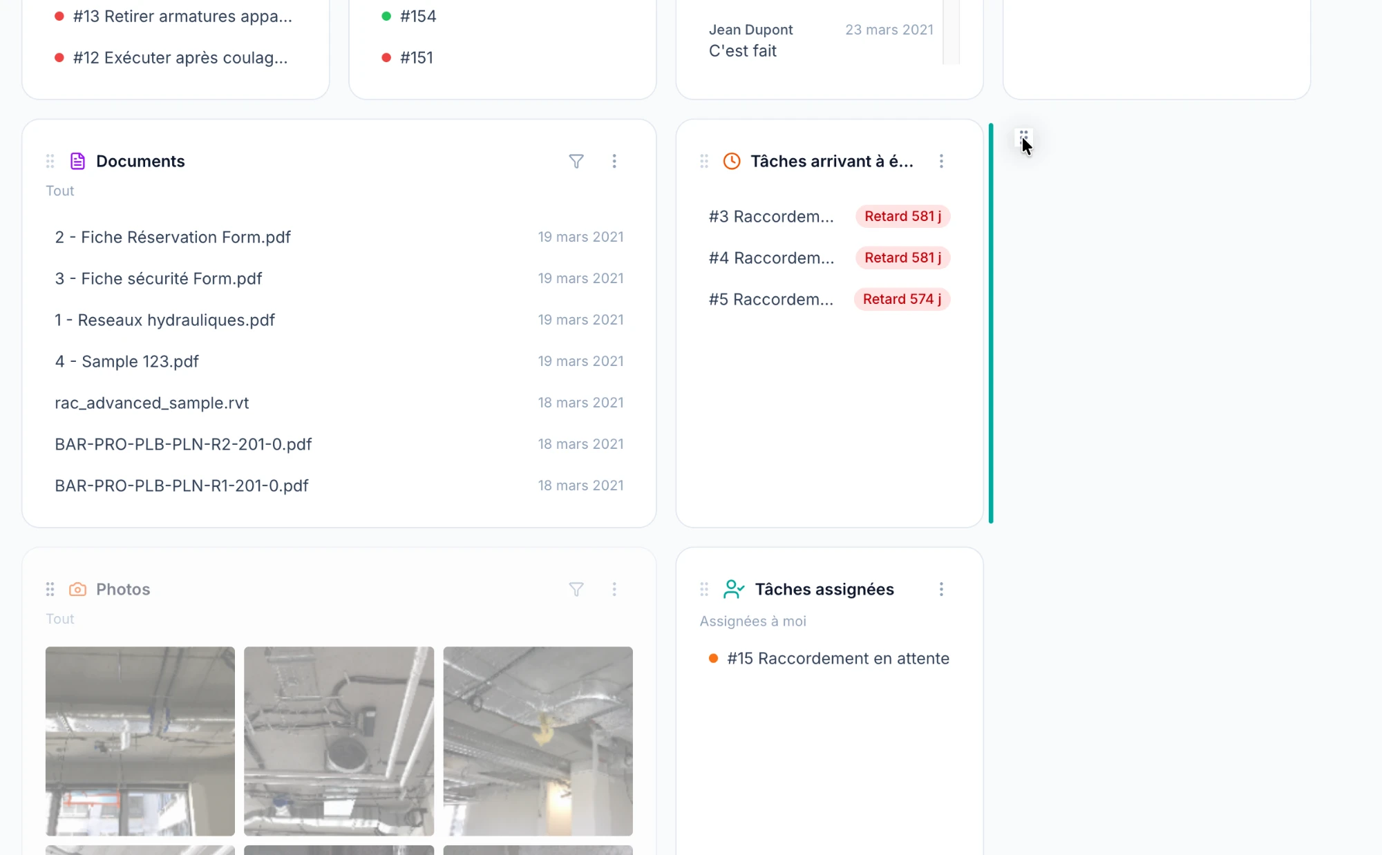 Widget en cours de déplacement avec une barre verte indiquant l'emplacement cible